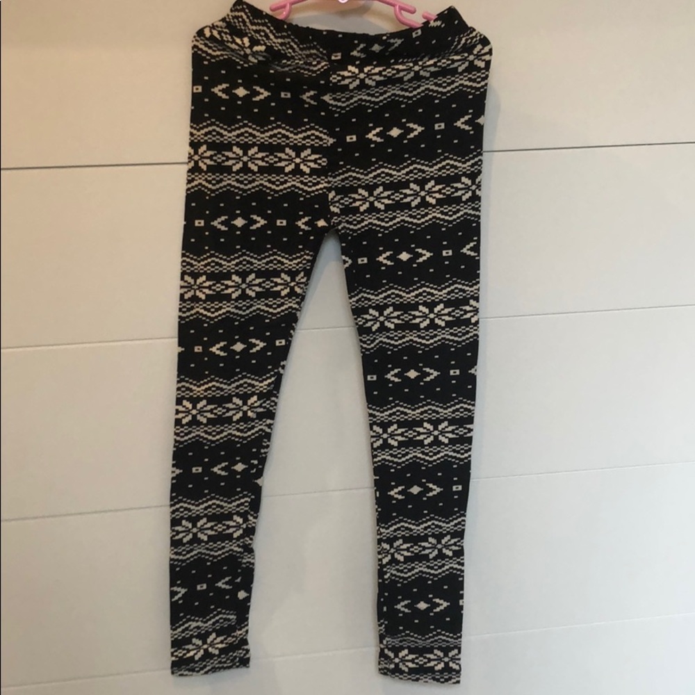Snowflake printed leggings